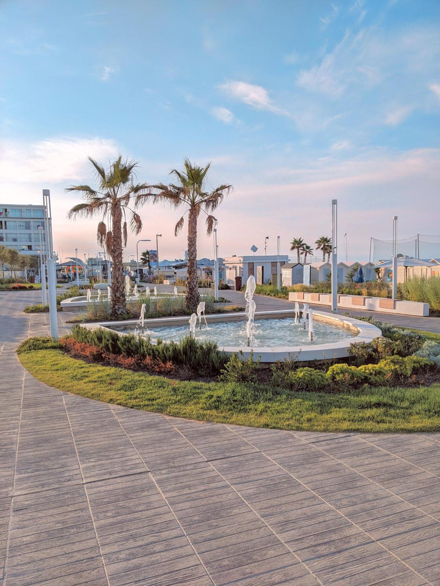 Appartamento A Riccione Con Balconcino Vista Mare Exterior foto